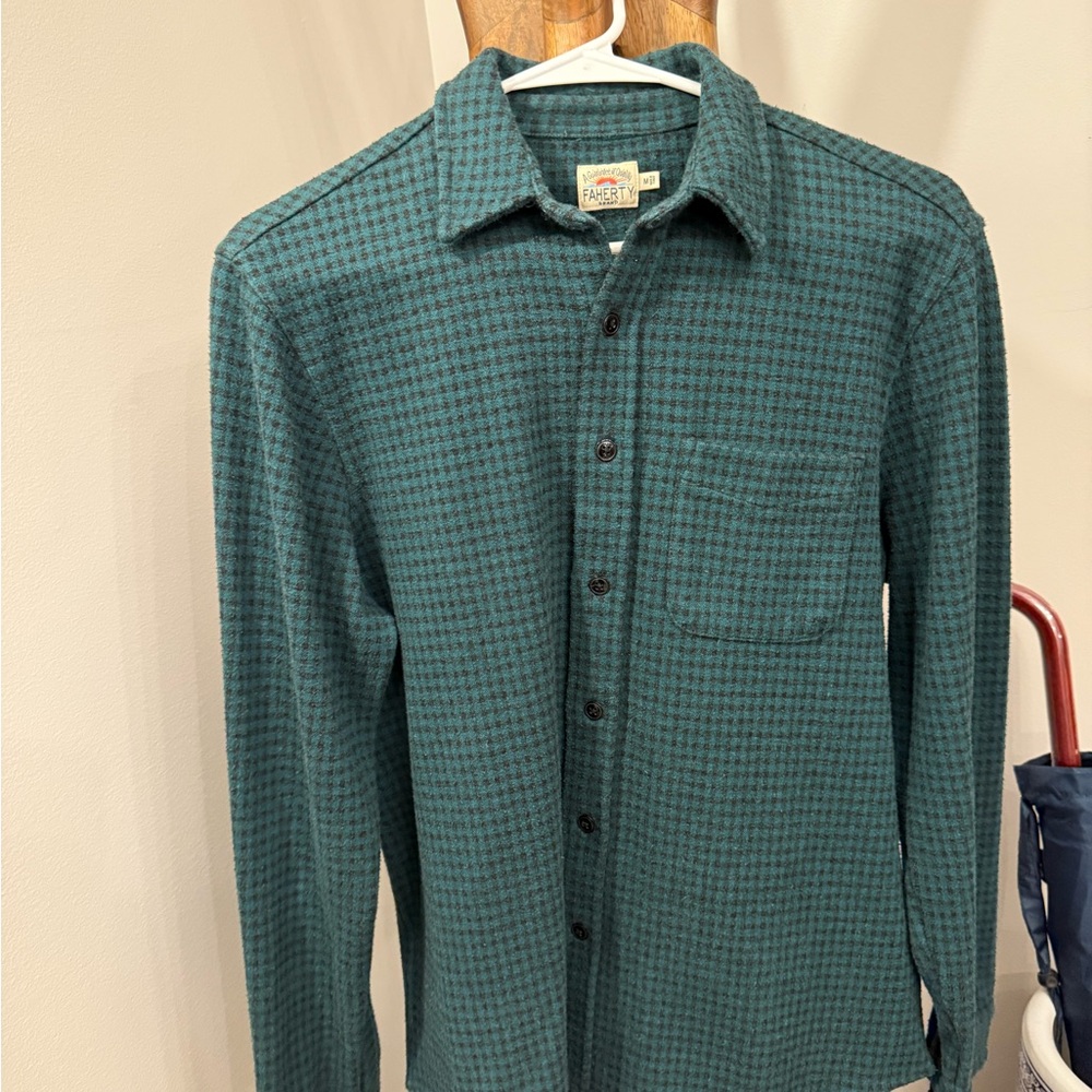 Faherty Green Plaid Casual Button Down Shirt